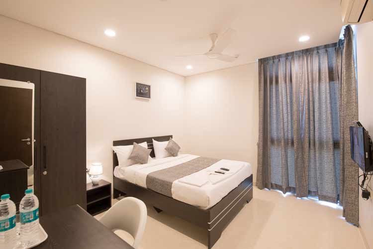 standard guest house in kharadi